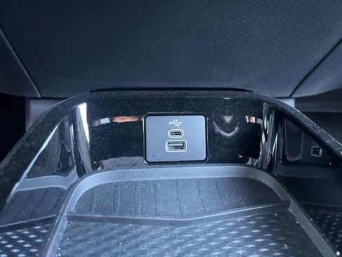 Used 2025 Ford Mustang Mach-E GT image 31