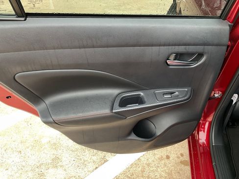 New 2025 Nissan Versa SR w/ Trunk Package image 16