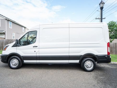 Used 2024 Ford Transit 250 148 Medium Roof Extended AWD image 7