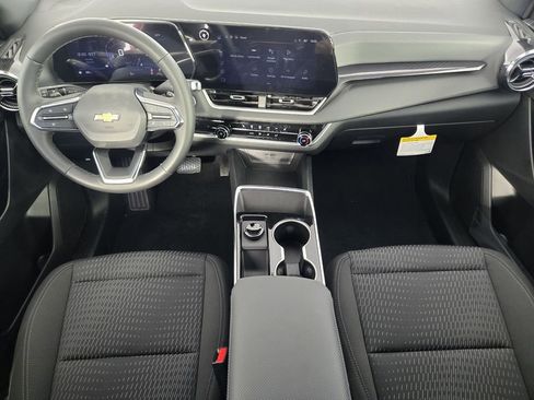 New 2026 Chevrolet Equinox LT w/ LPO, Floor Liner Package FWD image 21