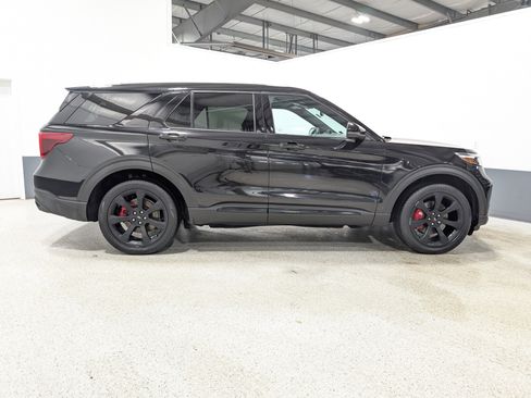 Used 2021 Ford Explorer ST w/ ST Street Pack image 2