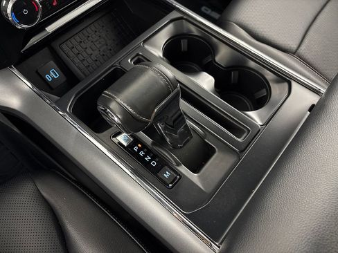 Certified 2023 Ford F150 Lariat w/ Equipment Group 502A High image 27