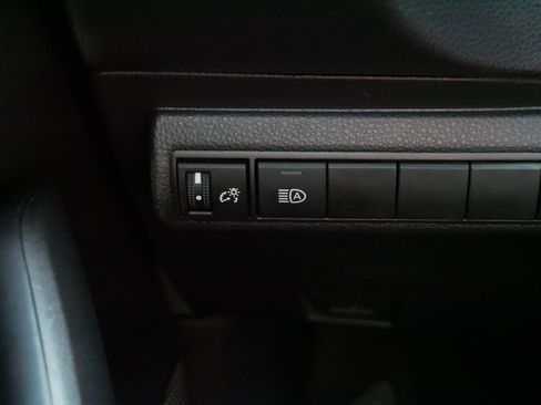 Used 2026 Toyota Corolla LE FWD image 27