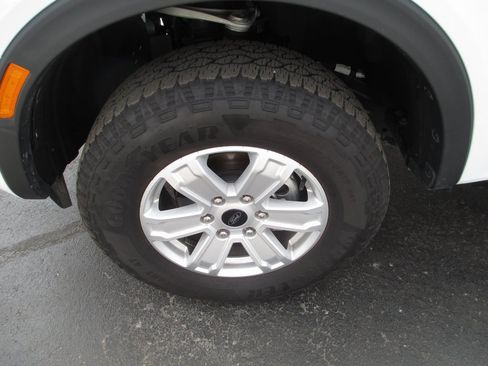 Used 2024 Ford Ranger XL image 13