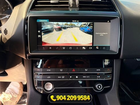 Used 2020 Jaguar F-PACE Premium AWD/4WD image 17