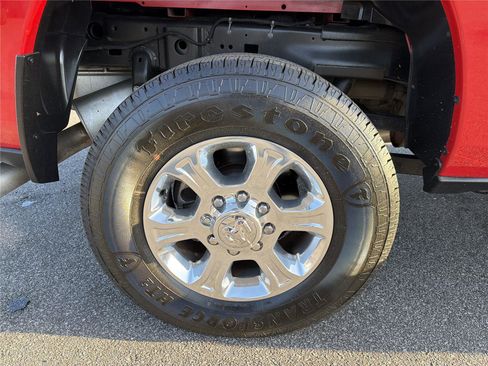 Used 2024 RAM 2500 Big Horn w/ Safety Group image 17