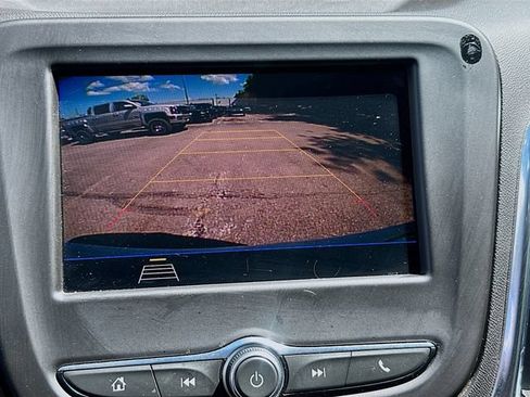 Used 2020 Chevrolet Equinox LT FWD image 14