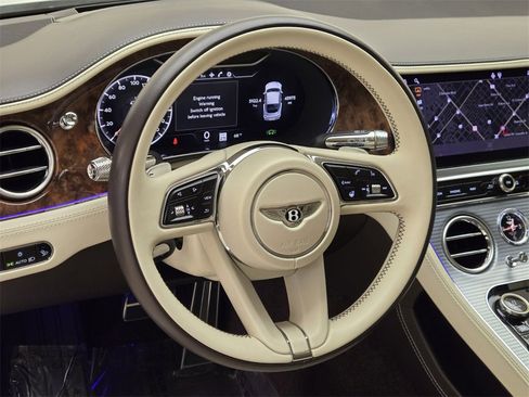 Used 2022 Bentley Continental GT image 36