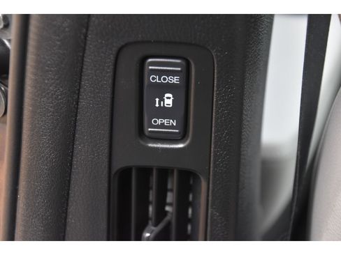 Used 2020 Honda Odyssey Touring image 16