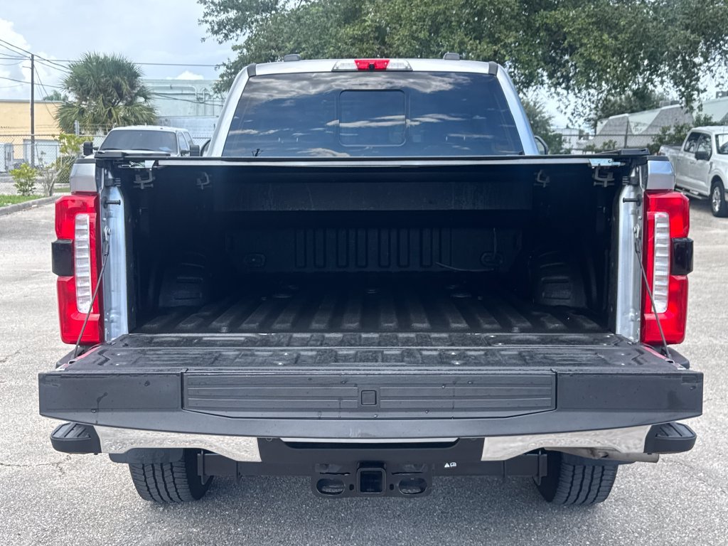 Used 2023 Ford F350 Lariat w/ Lariat Ultimate Package AWD/4WD image 31