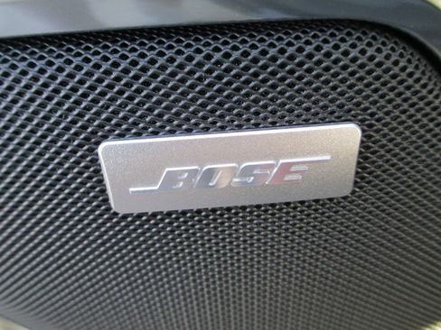 New 2026 GMC Sierra 1500 SLT w/ SLT Convenience Package image 16