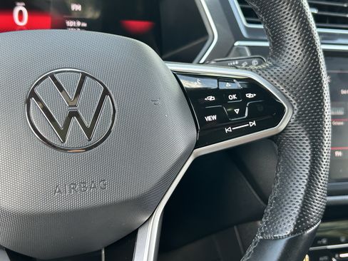 Certified 2024 Volkswagen Tiguan SE R-Line FWD image 29