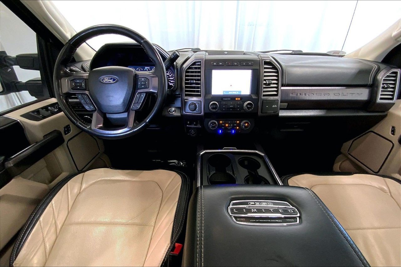 Used 2020 Ford F350 Limited AWD/4WD image 15