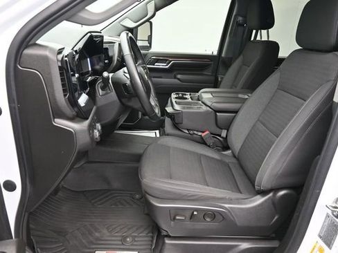 Used 2024 Chevrolet Silverado 2500 LT AWD/4WD image 26