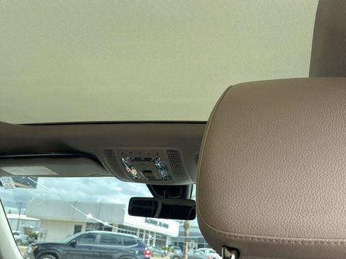 Used 2022 Mercedes-Benz GLB 250 image 35