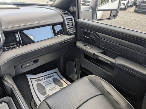 New 2025 RAM 2500 Limited image 17