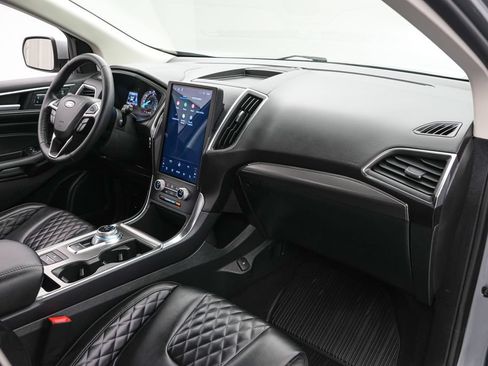 Certified 2024 Ford Edge Titanium AWD/4WD image 22