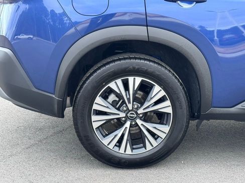 Used 2023 Nissan Rogue SV image 37