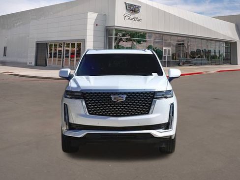 Certified 2024 Cadillac Escalade ESV Premium Luxury image 2