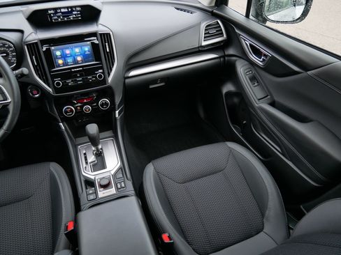 Certified 2024 Subaru Forester Premium AWD/4WD image 11