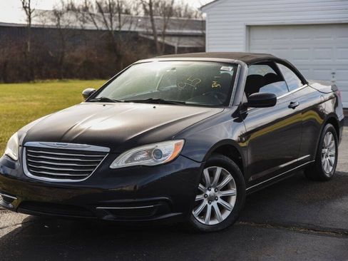 Used 2012 Chrysler 200 Touring FWD image 29