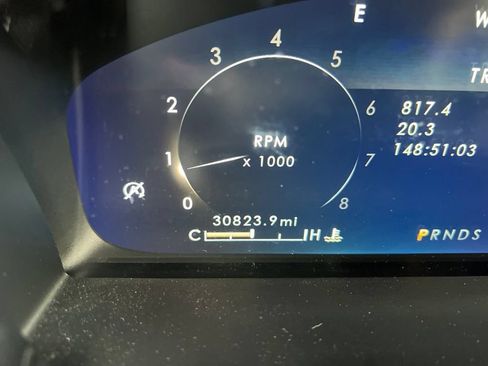 Used 2022 Lincoln Nautilus FWD image 12