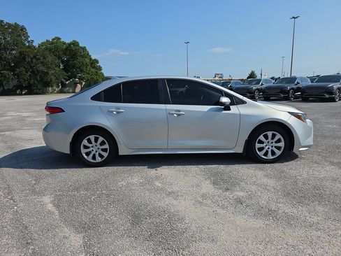 Used 2026 Toyota Corolla LE FWD image 9