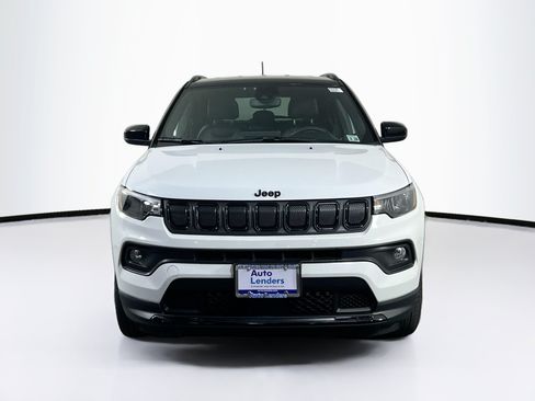 Used 2022 Jeep Compass Latitude AWD/4WD image 2