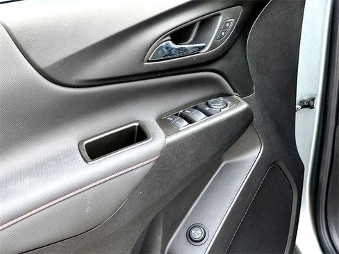 Used 2024 Chevrolet Equinox RS image 12