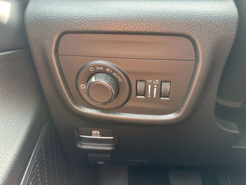 New 2025 Jeep Grand Cherokee L Laredo w/ Luxury Tech Group I image 15