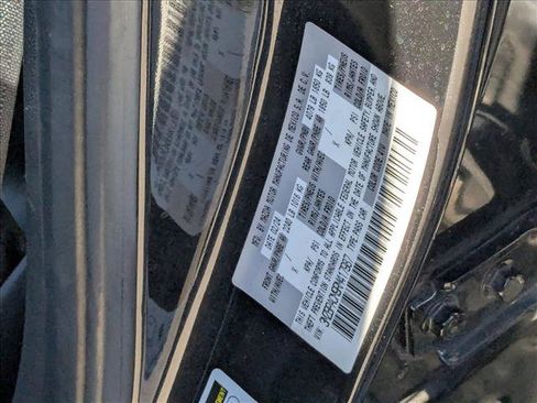 Used 2024 MAZDA MAZDA3 s image 22