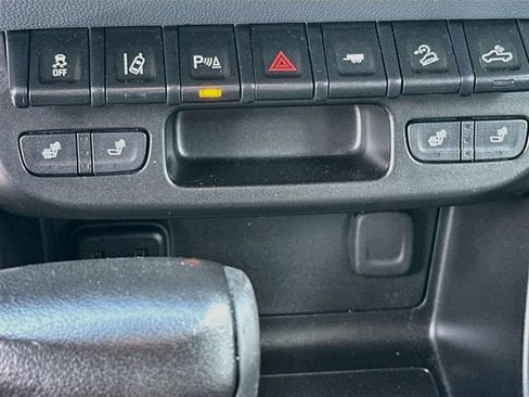 Used 2021 Chevrolet Colorado Z71 w/ Safety Package AWD/4WD image 21