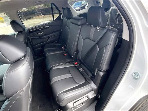 New 2025 Honda Pilot EX-L image 15