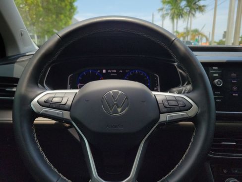 Used 2024 Volkswagen Taos SEL AWD/4WD image 8