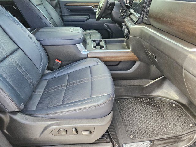 Used 2024 Chevrolet Silverado 3500 High Country w/ High Country Premium Package AWD/4WD image 14