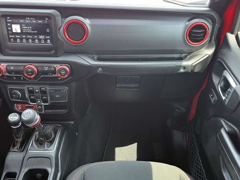 Used 2021 Jeep Gladiator Mojave AWD/4WD image 18