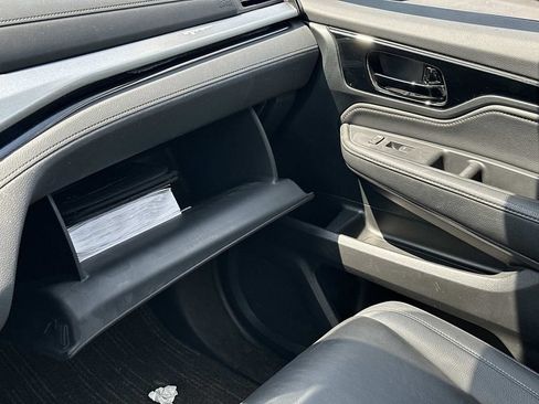 Used 2023 Honda Odyssey Touring image 35