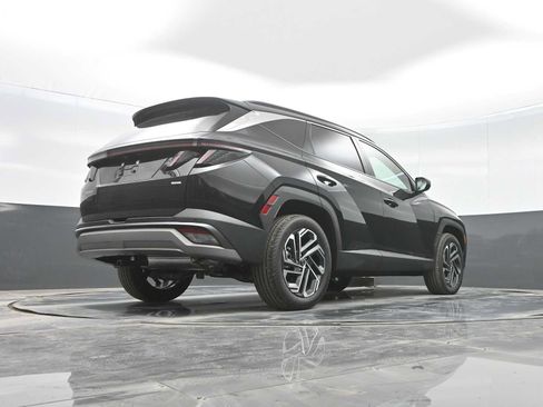 Certified 2025 Hyundai Tucson Limited image 35