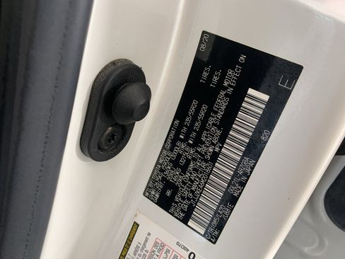Used 2021 Lexus RX 350L Luxury w/ Accessory Package image 12