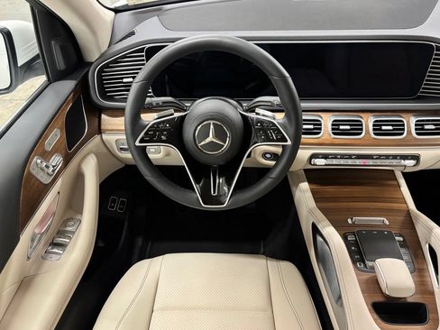 Certified 2025 Mercedes-Benz GLE 450e 4MATIC image 14