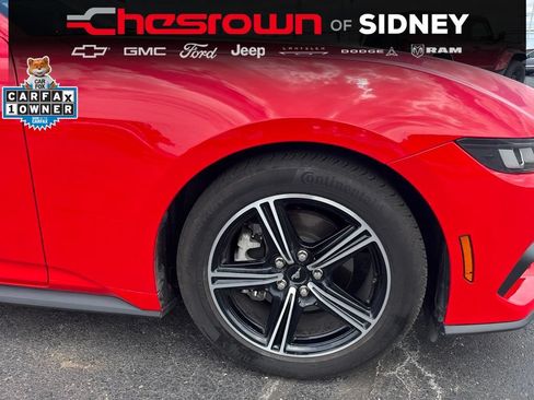 Used 2025 Ford Mustang Coupe RWD image 12