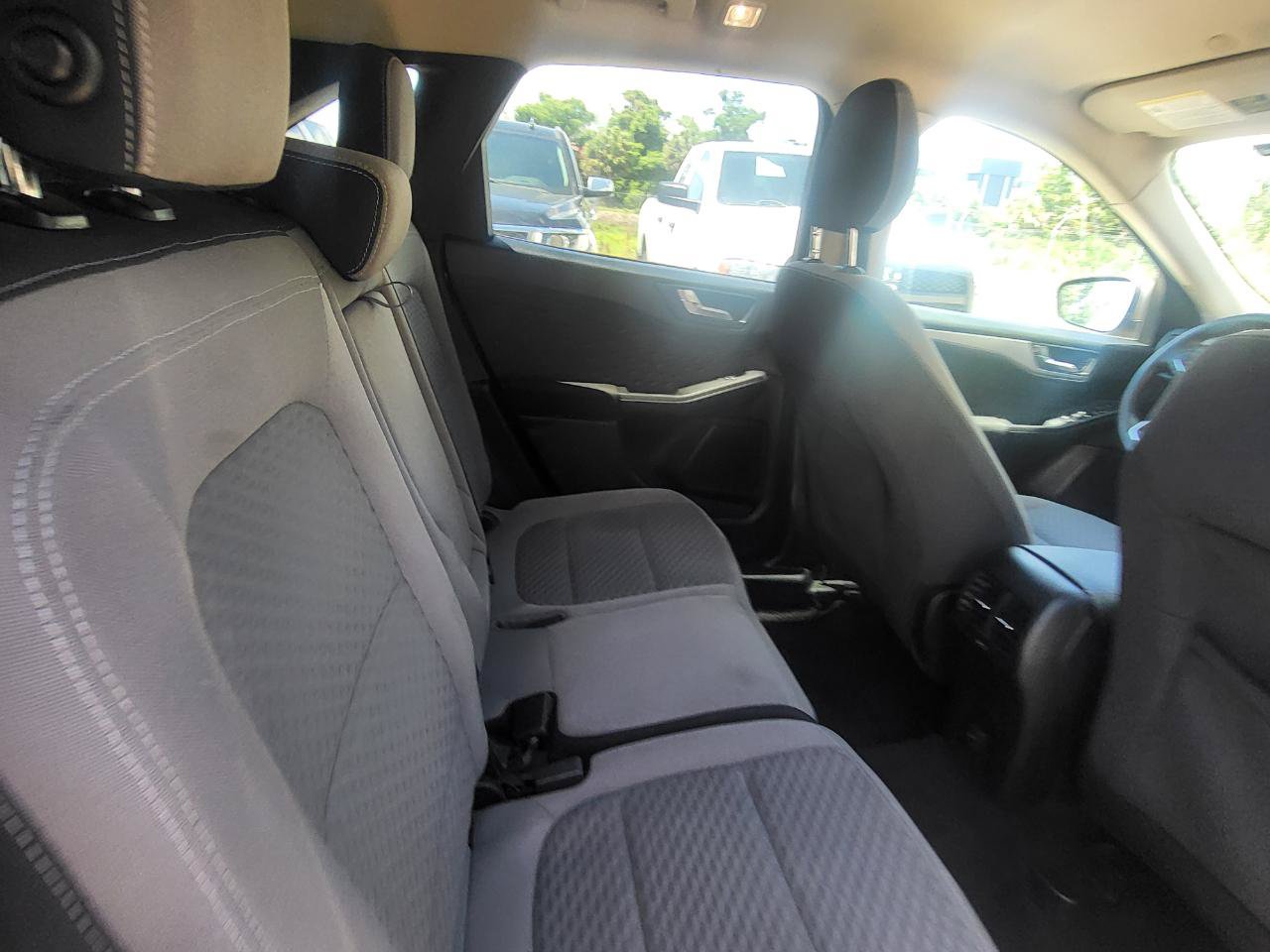 Used 2020 Ford Escape SE FWD image 15