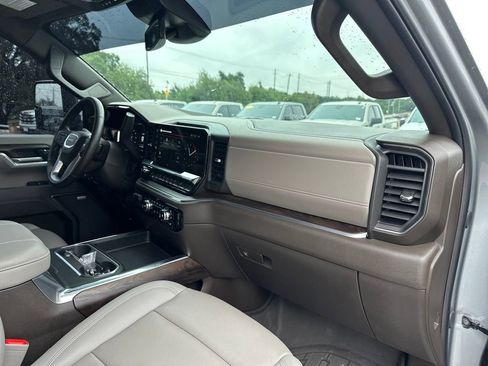 Used 2025 GMC Sierra 2500 SLT w/ Texas SLT Premium Package AWD/4WD image 37