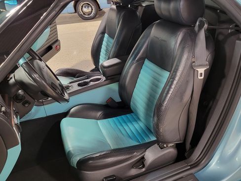 Used 2002 Ford Thunderbird RWD image 14