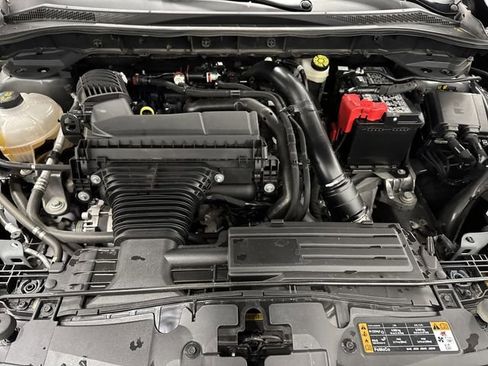 Used 2025 Ford Escape Platinum image 37