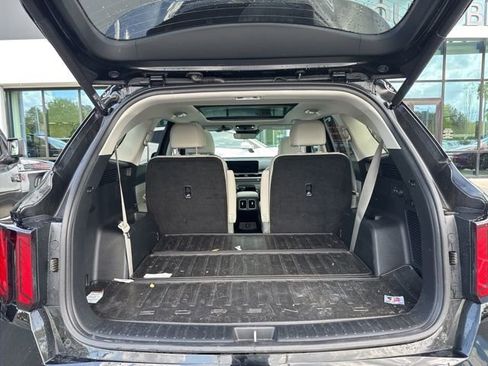 Certified 2025 Kia Sorento EX w/ Panoramic Sunroof Package image 7