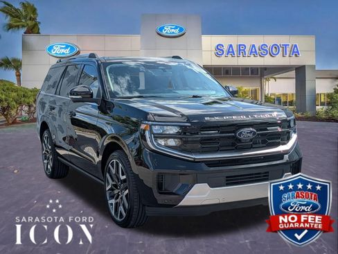 New 2026 Ford Expedition Platinum w/ Platinum Ultimate Package AWD/4WD image 1