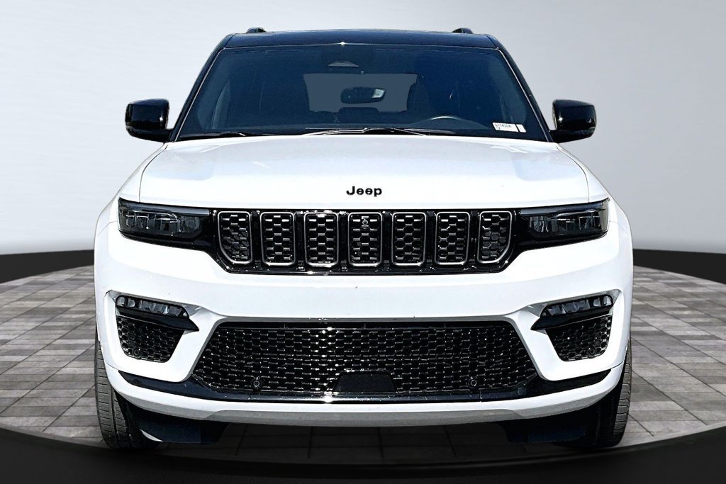 Used 2025 Jeep Grand Cherokee Summit w/ Obsidian Package AWD/4WD image 25