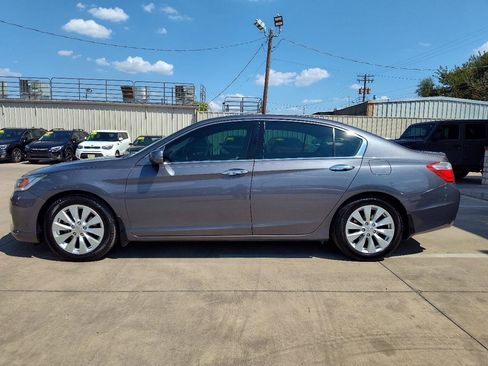 Used 2013 Honda Accord Touring image 5