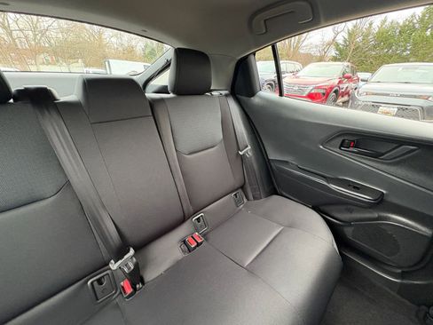 Used 2025 Toyota Prius LE image 33